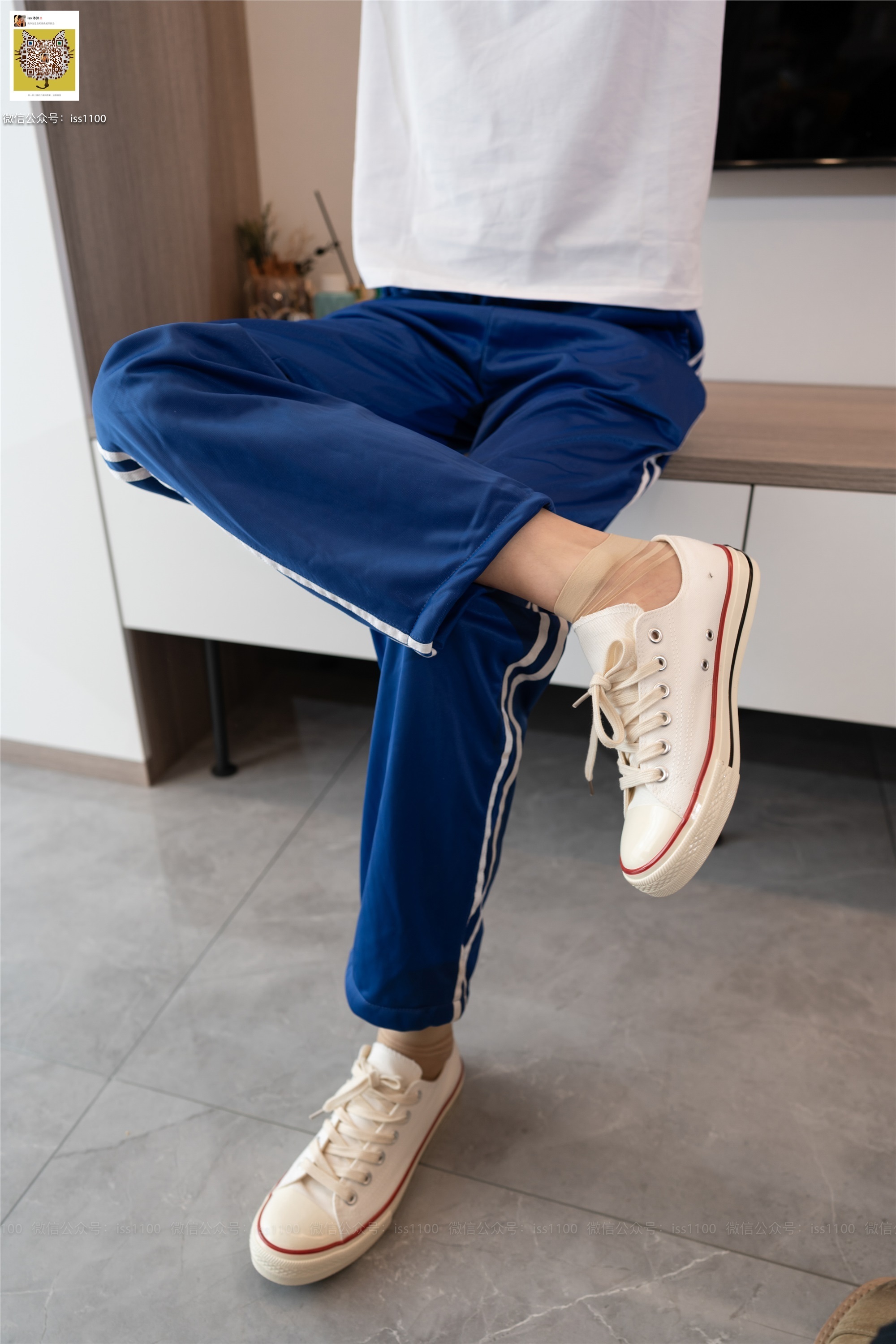 ISS系列 002 佳佳 校服